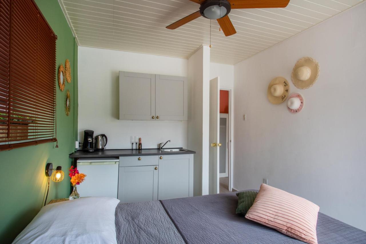 Happy Curoase Bed and Breakfast Willemstad Buitenkant foto