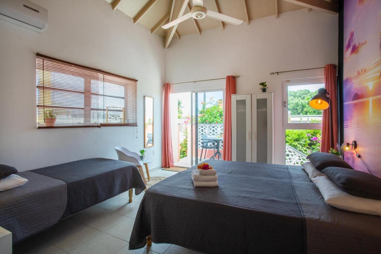 Happy Curoase Bed and Breakfast Willemstad Buitenkant foto